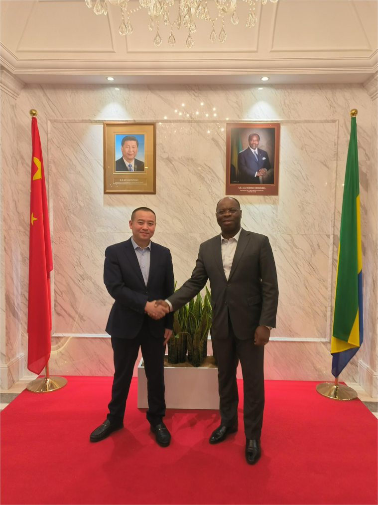 【今日头条】贵州文祥和平国际贸易集团董事长拜访加蓬共和国大使恩东·埃拉